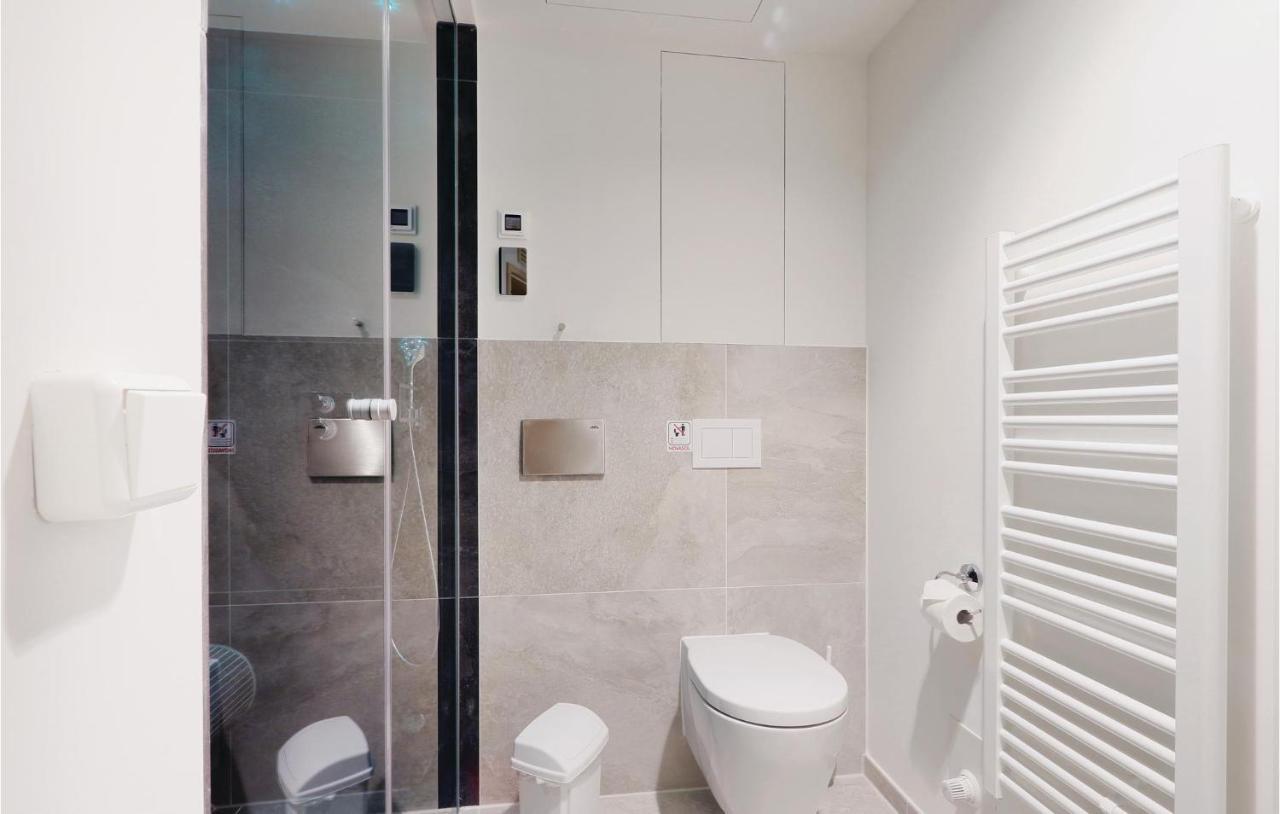 Stunning Apartment In Luebeck Travemuende With Wifi Buitenkant foto