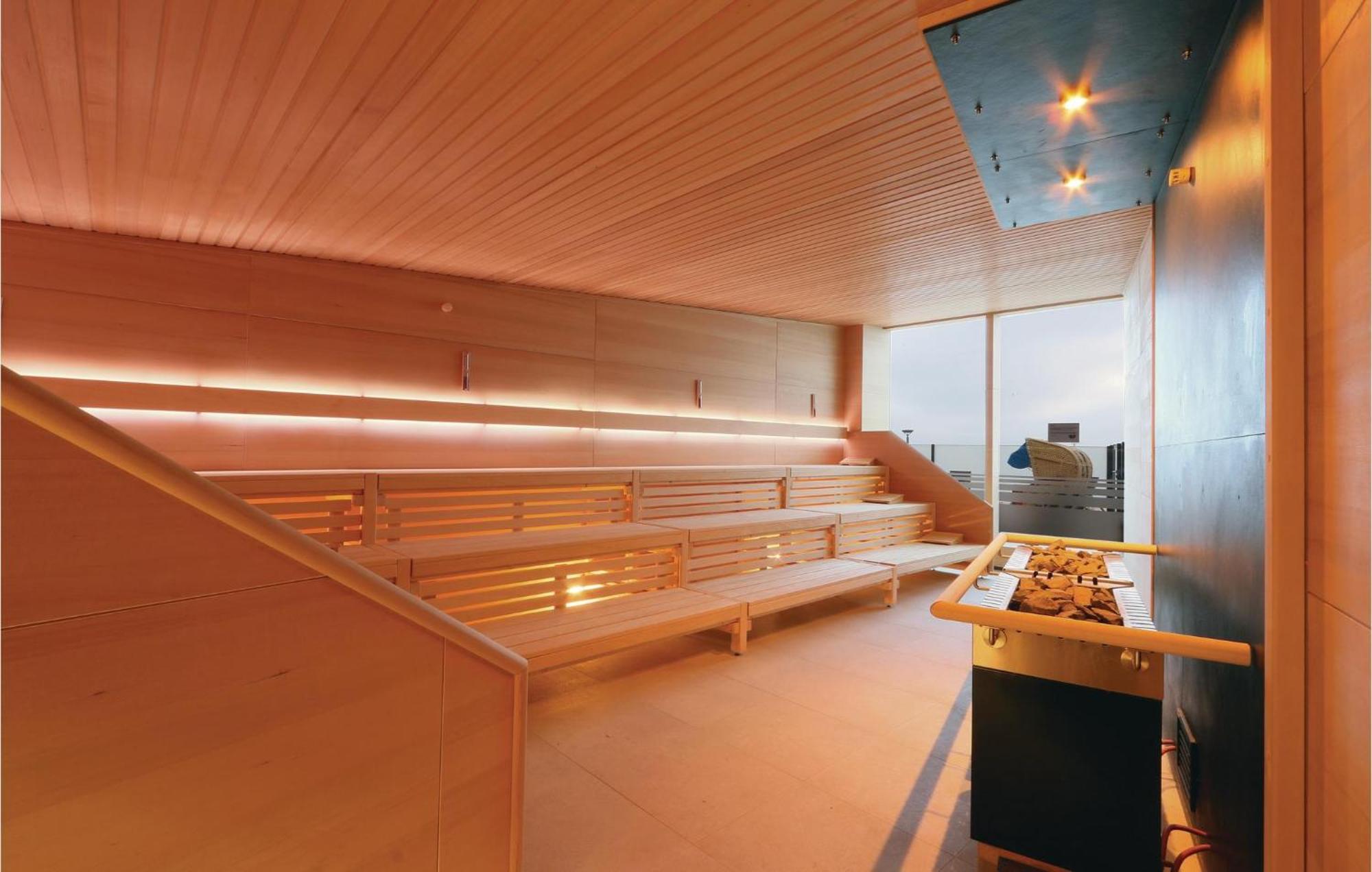Stunning Apartment In Luebeck Travemuende With Wifi Buitenkant foto