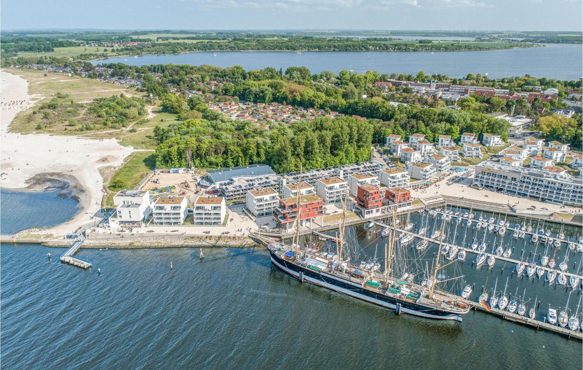 Stunning Apartment In Luebeck Travemuende With Wifi Buitenkant foto